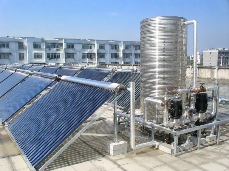 柘城县商用大容量真空管太阳能热水系统